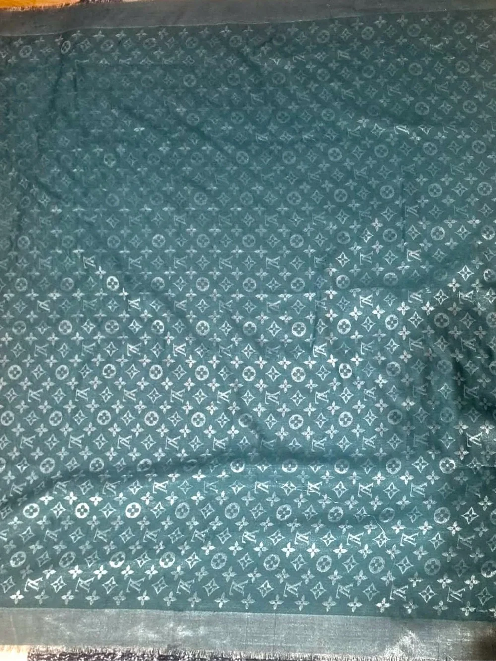 Louis Vuitton wrap yourself